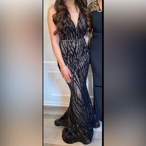 Jadore dresses size 2 and a size 4 black and nude